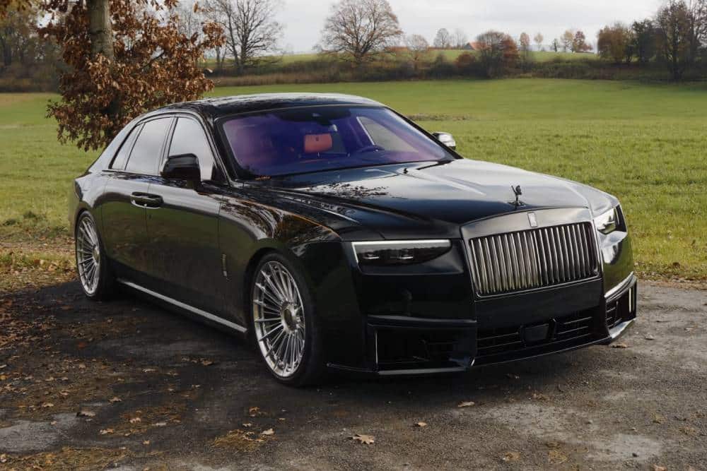 https://cdn.autogreeknews.gr/wp-content/uploads/2025/12/novitec-rolls-royce-ghost-black-badge-03.jpg