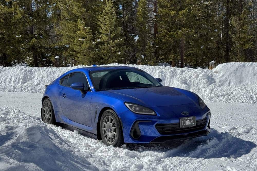 https://cdn.autogreeknews.gr/wp-content/uploads/2025/12/subaru-brz-off-road.jpg