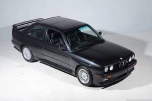 BMW M3 E30 ρίχνει ματιές στις 100.000 ευρώ