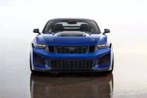 2026-Ford-Mustang-Dark-Horse-SC-00026-2048×1366