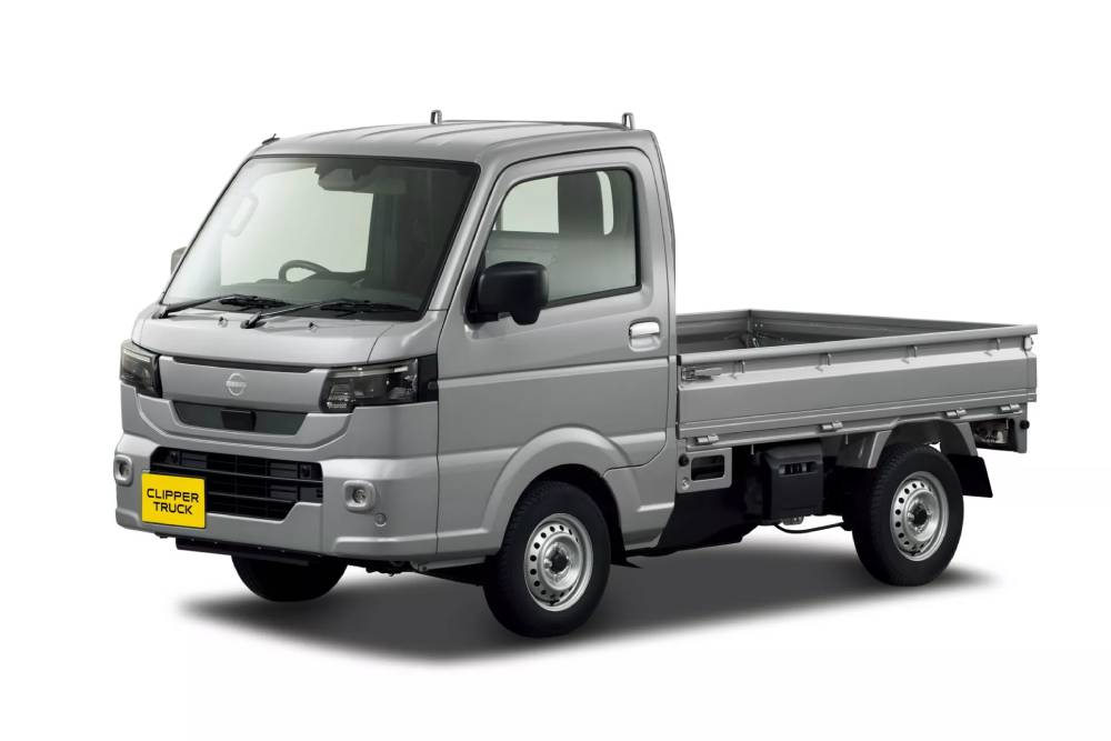 https://cdn.autogreeknews.gr/wp-content/uploads/2026/01/2026-Nissan-Clipper-Truck-Japan-5-2048x1366-1.jpg