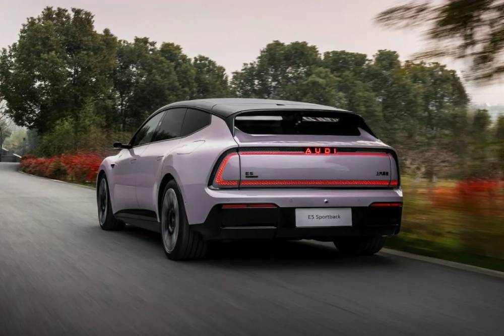 Το κινεζικό Audi που λατρεύεται από κοινό και κριτικούς