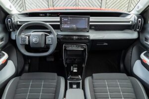 Citroen-e-C3-You-interior-3