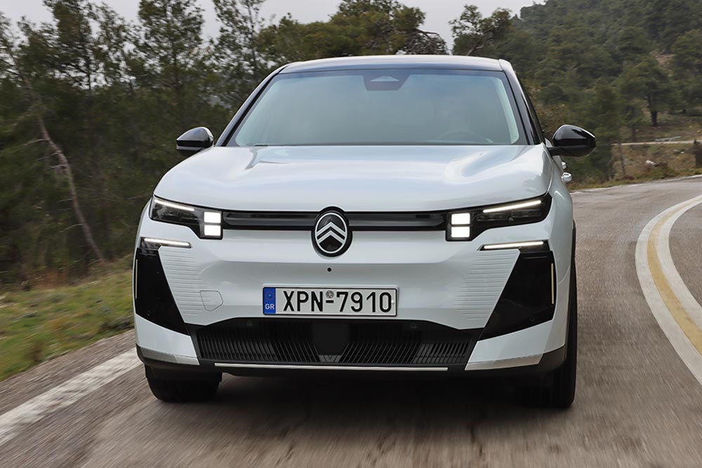 https://cdn.autogreeknews.gr/wp-content/uploads/2026/01/Citroen-e-C5-Aircross-5.jpg