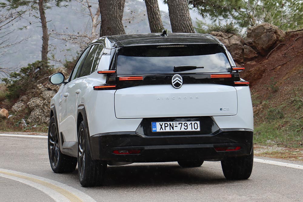 https://cdn.autogreeknews.gr/wp-content/uploads/2026/01/Citroen-e-C5-Aircross-8.jpg