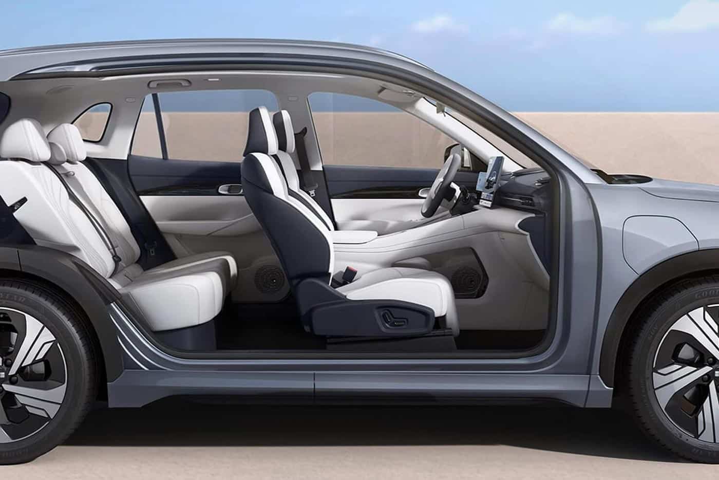 https://cdn.autogreeknews.gr/wp-content/uploads/2026/01/Geely-EX5-Interior-side-2.jpg