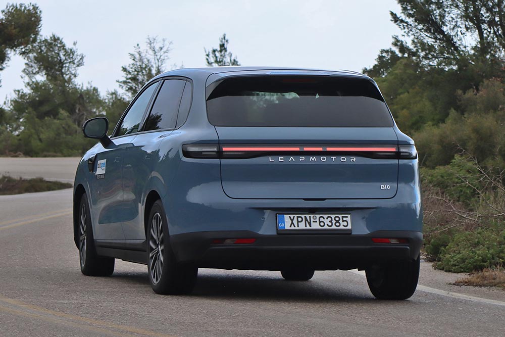 https://cdn.autogreeknews.gr/wp-content/uploads/2026/01/Leapmotor-B10-11.jpg