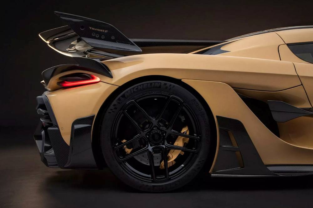 https://cdn.autogreeknews.gr/wp-content/uploads/2026/01/Mansory_X_Spartans_Koenigsegg_Jesko_2026_tuning_04.jpg