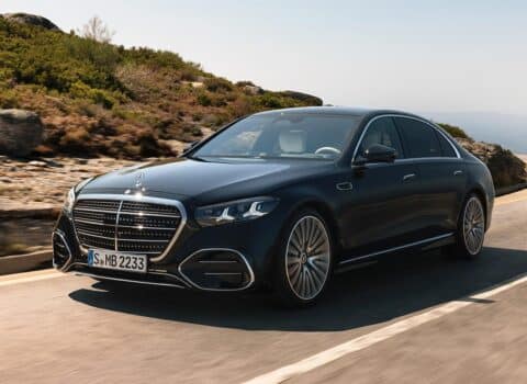 Νέα Mercedes S-Class αποθεώνει πολυτέλεια και τεχνολογία