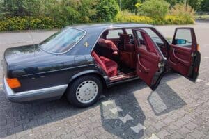 Mercedes-S-Class-W126-420SEL-6