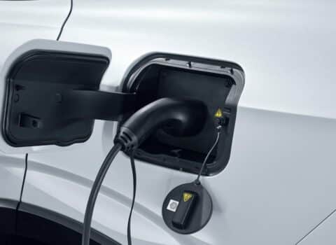 Κορυφαία νέα SUV Plug-in Hybrid με τιμή 33.900 ευρώ