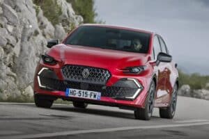 Ήρθε το νέο Renault Clio με τιμή από 20.900 ευρώ