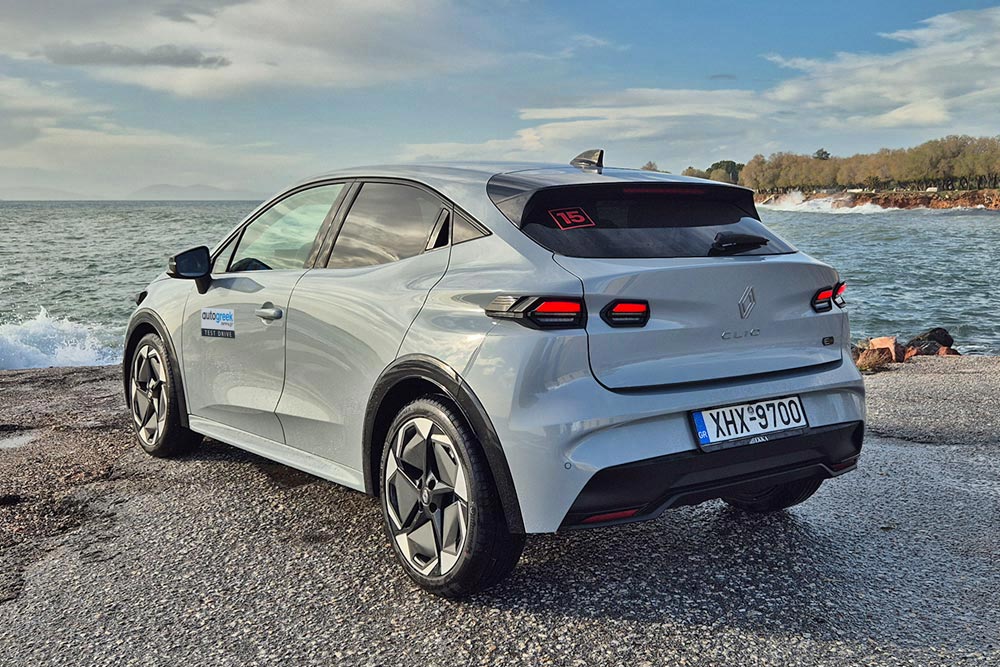 https://cdn.autogreeknews.gr/wp-content/uploads/2026/01/Renault-Clio-2026-rear-1.jpg