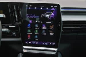 Renault Rafale E-Tech 4×4 300 (12)