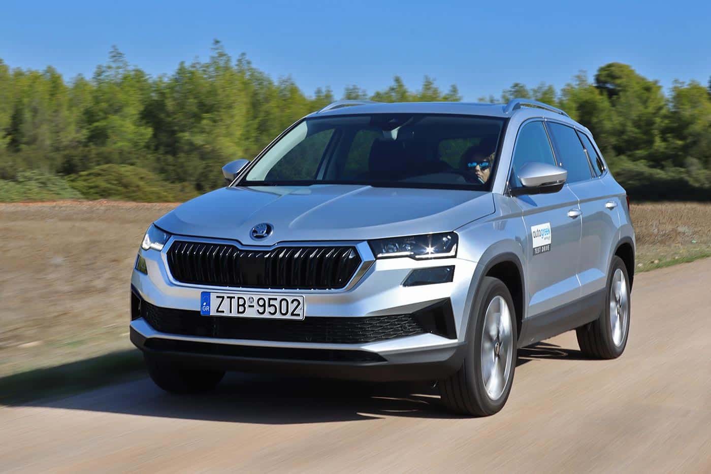 https://cdn.autogreeknews.gr/wp-content/uploads/2026/01/Skoda-Karoq-1.5-TSI.jpg
