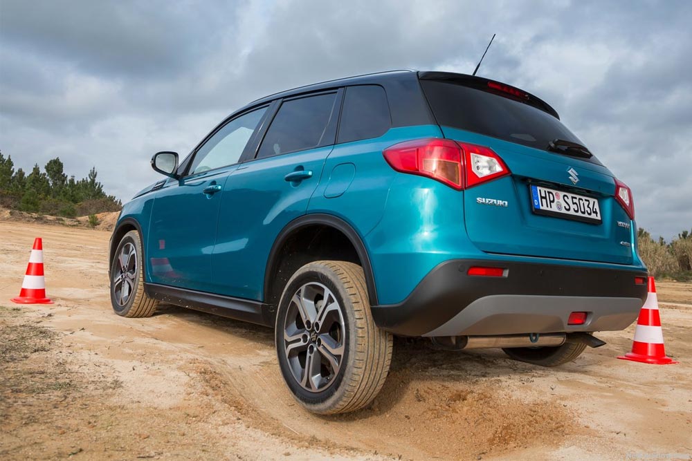 https://cdn.autogreeknews.gr/wp-content/uploads/2026/01/Suzuki-Vitara-2015.jpg