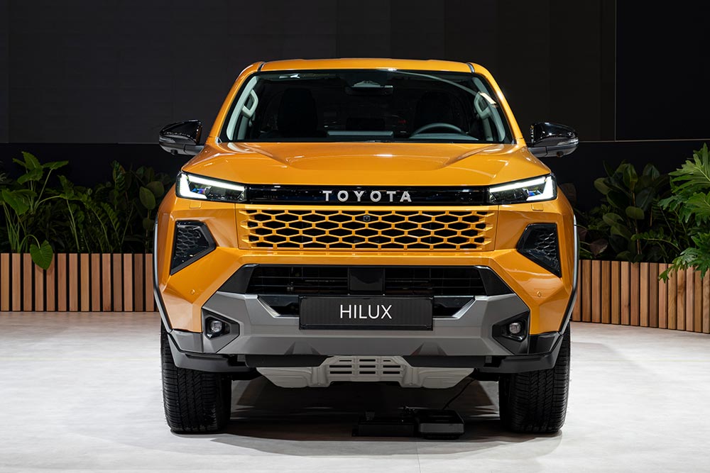 https://cdn.autogreeknews.gr/wp-content/uploads/2026/01/Toyota-Hilux-2026-6.jpg
