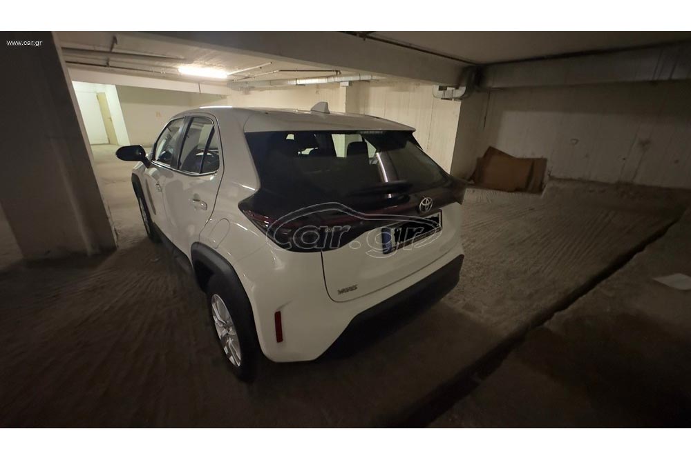 https://cdn.autogreeknews.gr/wp-content/uploads/2026/01/Toyota-Yaris-Cross-2022-2.jpg