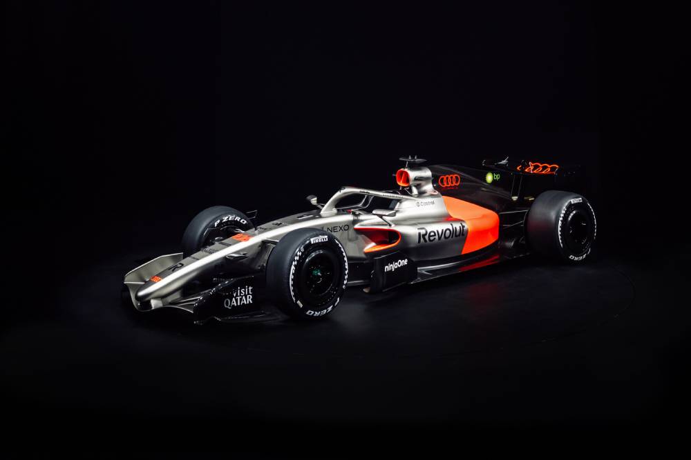 https://cdn.autogreeknews.gr/wp-content/uploads/2026/01/audi-revolut-f1-team-2-1.jpg