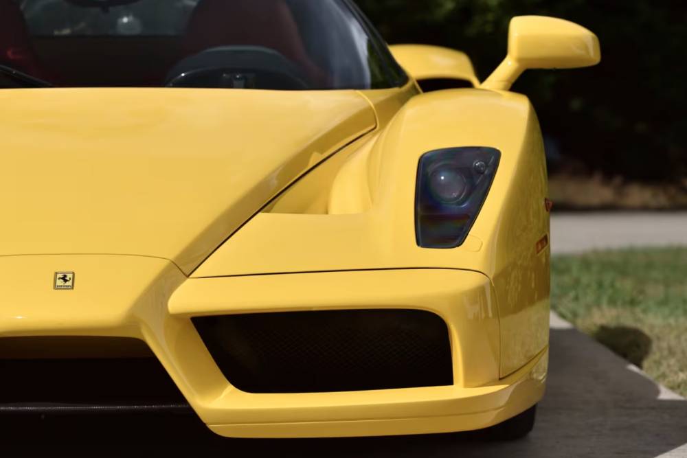https://cdn.autogreeknews.gr/wp-content/uploads/2026/01/ferrari-enzo-sales-for-16-million-6.jpg