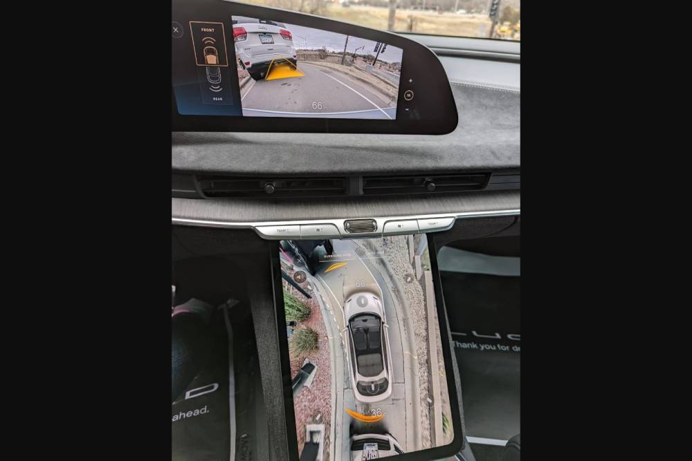 https://cdn.autogreeknews.gr/wp-content/uploads/2026/01/lucid-air-rearview-camera-02.jpg