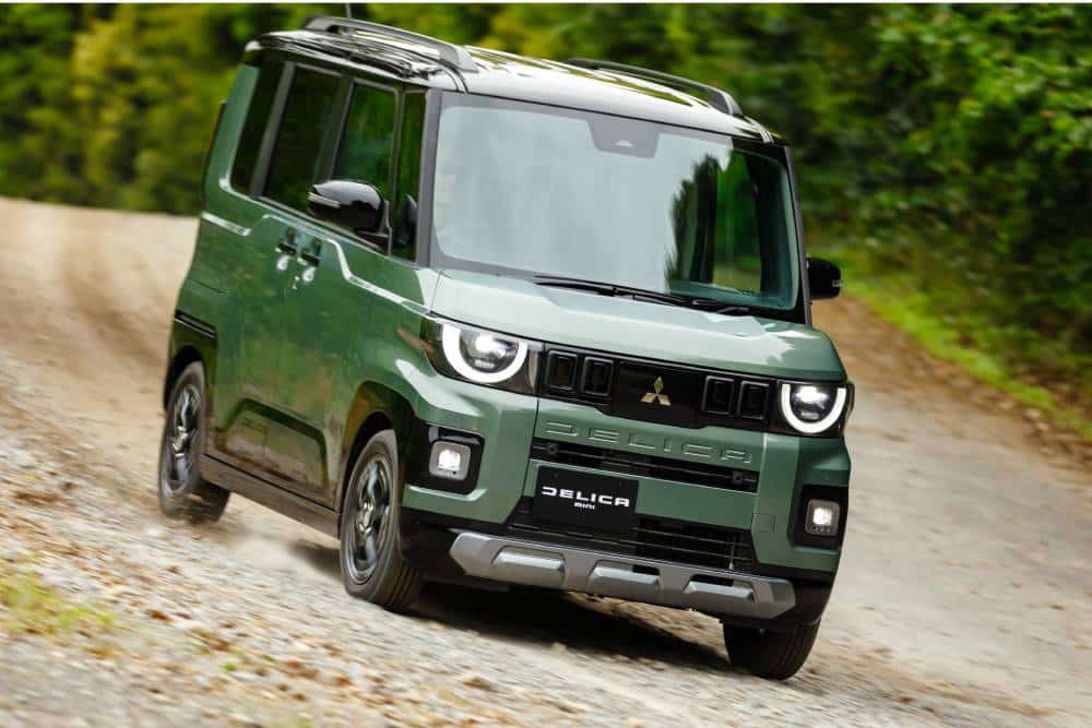 https://cdn.autogreeknews.gr/wp-content/uploads/2026/01/mitsubishi_delica-mini14.jpg