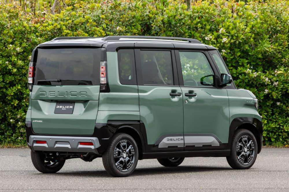 https://cdn.autogreeknews.gr/wp-content/uploads/2026/01/mitsubishi_delica-mini8.jpg
