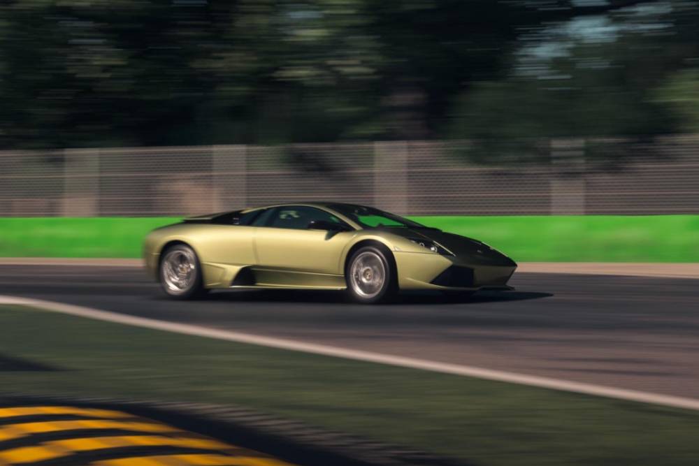 Πόσο κλέβει το κοντέρ μιας Lamborghini Murcielago; (+video)