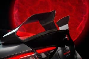 special-alfa-romeo-giulia-quadrifoglio-luna-rossa- (2)