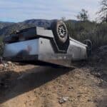 tesla-cybertruck-with-no-brakes-flips-over-on-an-o (1)