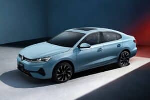 Νέο μεσαίο σεντάν VW Sagitar S κάνει τον Κινέζο