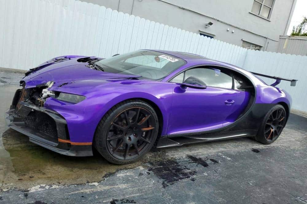 https://cdn.autogreeknews.gr/wp-content/uploads/2026/01/wrecked-bugatti-chiron-repair-cost-5.jpg