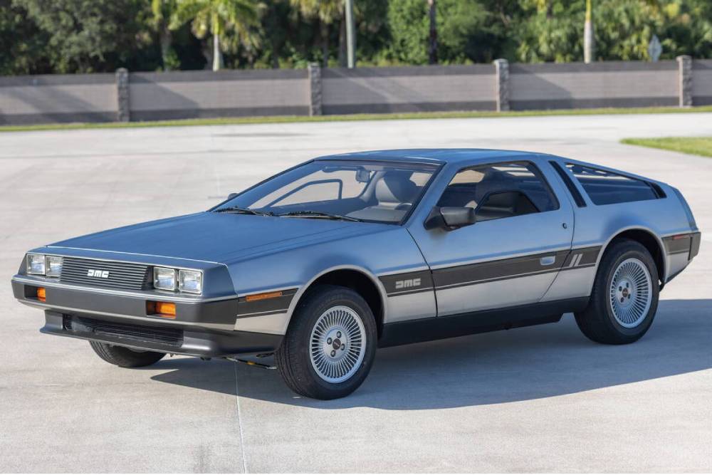 https://cdn.autogreeknews.gr/wp-content/uploads/2026/02/187-mile-1981-delorean-10.jpg