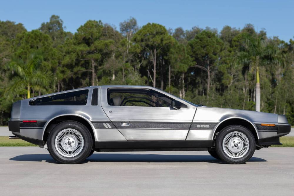 https://cdn.autogreeknews.gr/wp-content/uploads/2026/02/187-mile-1981-delorean-9.jpg