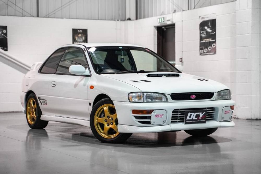 https://cdn.autogreeknews.gr/wp-content/uploads/2026/02/1998-subaru-impreza-68fa0c1fade3e.jpg