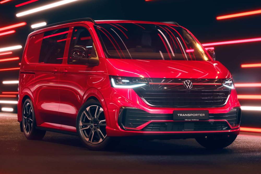 https://cdn.autogreeknews.gr/wp-content/uploads/2026/02/2026-volkswagen-transporter-sportline.jpg