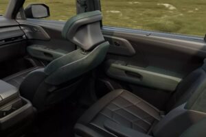 2027-Kia-Telluride-Hybrid-226-38-2048×1152