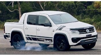 VW Amarok W680 για δυνατά «μπασίματα»