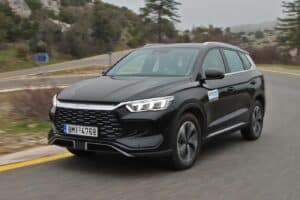 Δοκιμή BYD Sealion 5 DM-i PHEV 212 PS