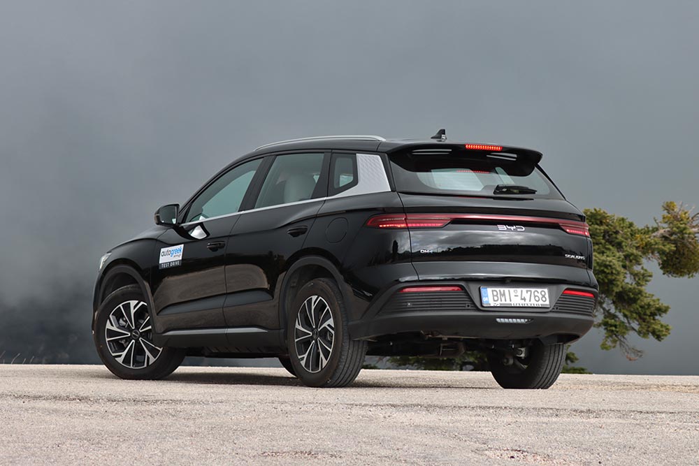 https://cdn.autogreeknews.gr/wp-content/uploads/2026/02/BYD-Sealion-5-DM-i-28.jpg