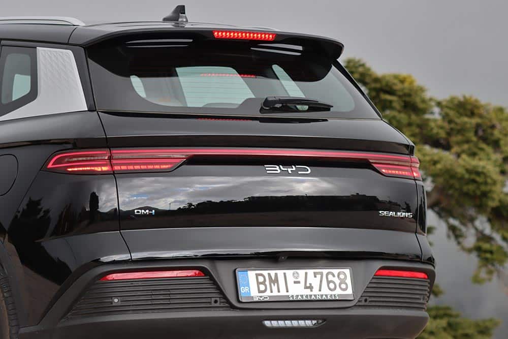 https://cdn.autogreeknews.gr/wp-content/uploads/2026/02/BYD-Sealion-5-DM-i-29.jpg