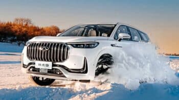 Η Κίνα πλημμυρίζει τον πλανήτη και με θερμικά αυτοκίνητα