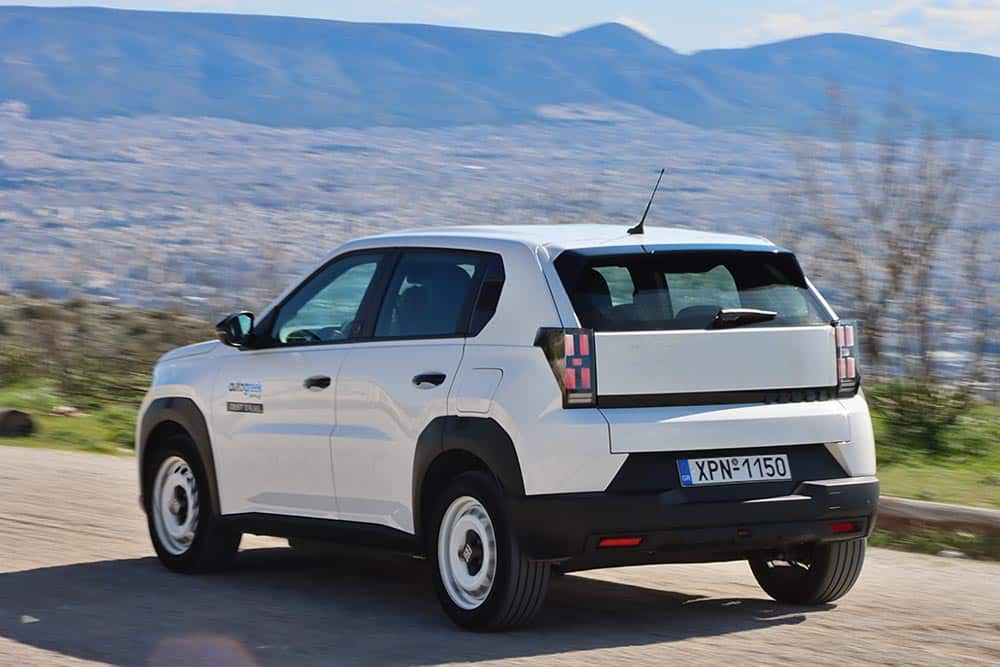 https://cdn.autogreeknews.gr/wp-content/uploads/2026/02/Fiat-Grande-Panda-Electric-25.jpg