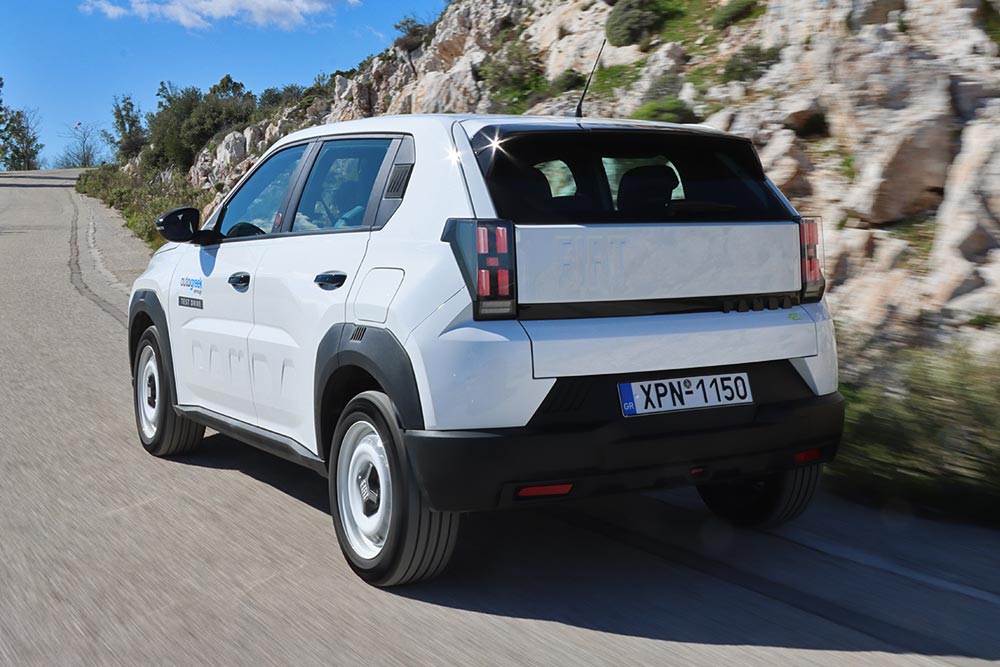 https://cdn.autogreeknews.gr/wp-content/uploads/2026/02/Fiat-Grande-Panda-Electric-31.jpg