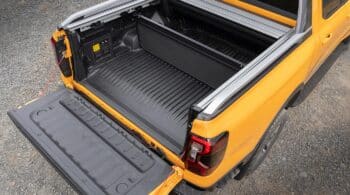 Τύφλα να 'χουν τα SUV μπροστά σε τέτοιο «αγροτικό»