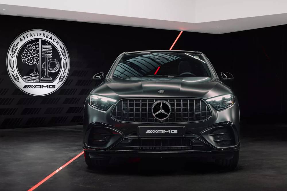 https://cdn.autogreeknews.gr/wp-content/uploads/2026/02/Mercedes-AMG-GLC-53-00016-2048x1199-1.jpg