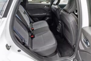New-Renault-Captur-E-Tech-rear-seat