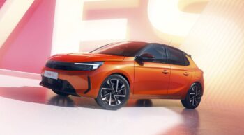 «Ναι σε όλα» το γεμάτο χρώμα νέο Opel Corsa YES