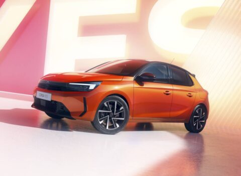 «Ναι σε όλα» το γεμάτο χρώμα νέο Opel Corsa YES