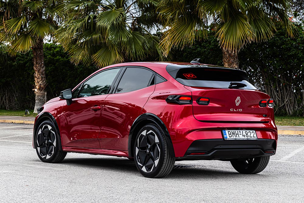 https://cdn.autogreeknews.gr/wp-content/uploads/2026/02/Renault-Clio-2026-5.jpg